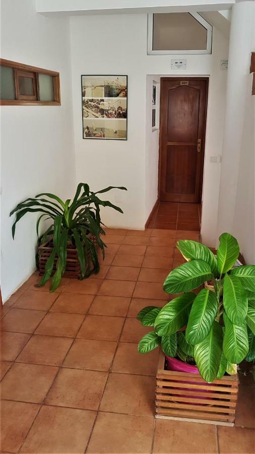 Residencial Che Guevara Bed&Breakfast Mindelo Esterno foto